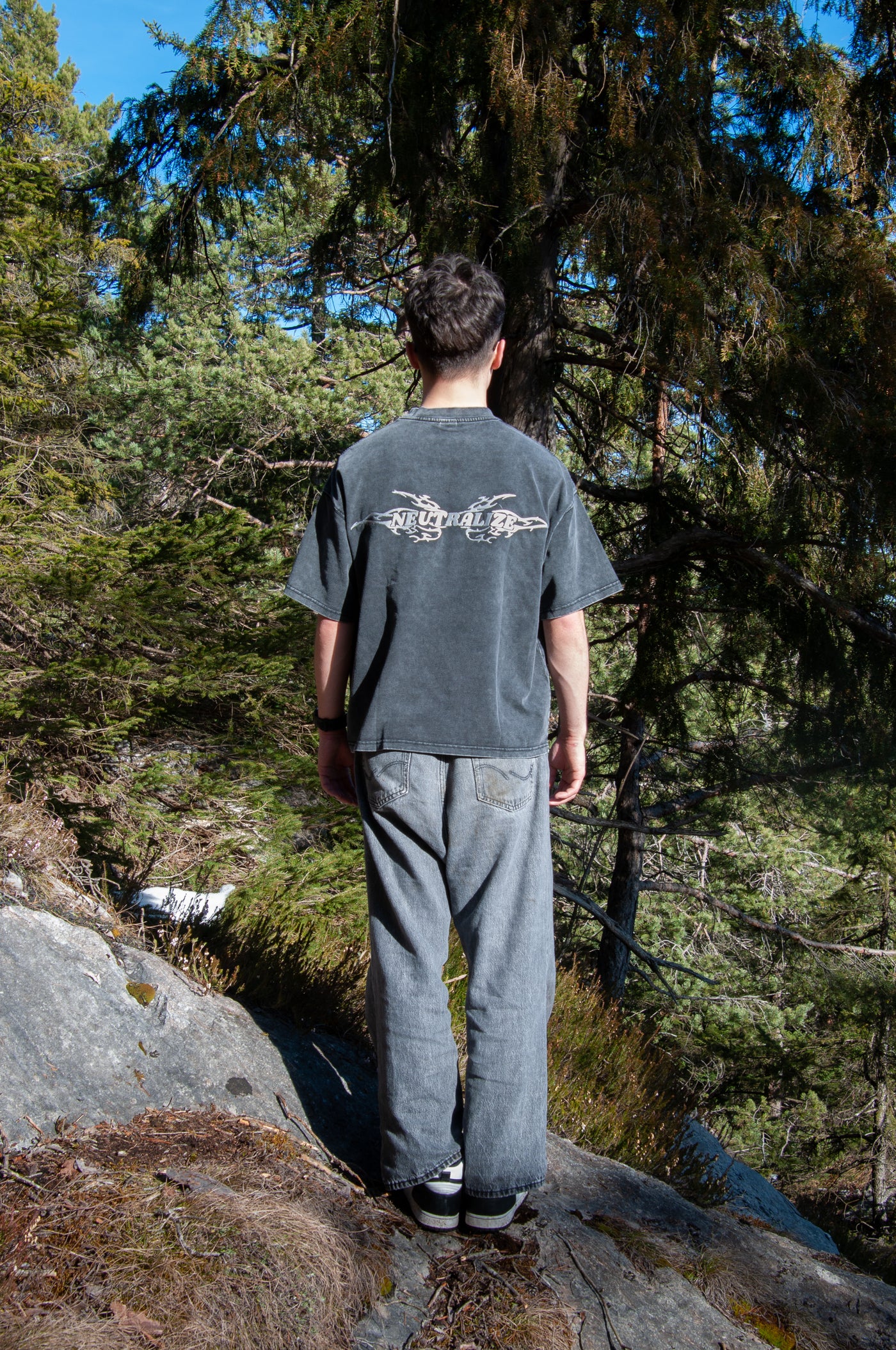 Neutralize Tee - washed